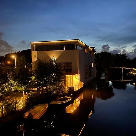 Above And Beyond - Luxe Suite Met Sauna En Stoomdouche Zaandam Luaran gambar