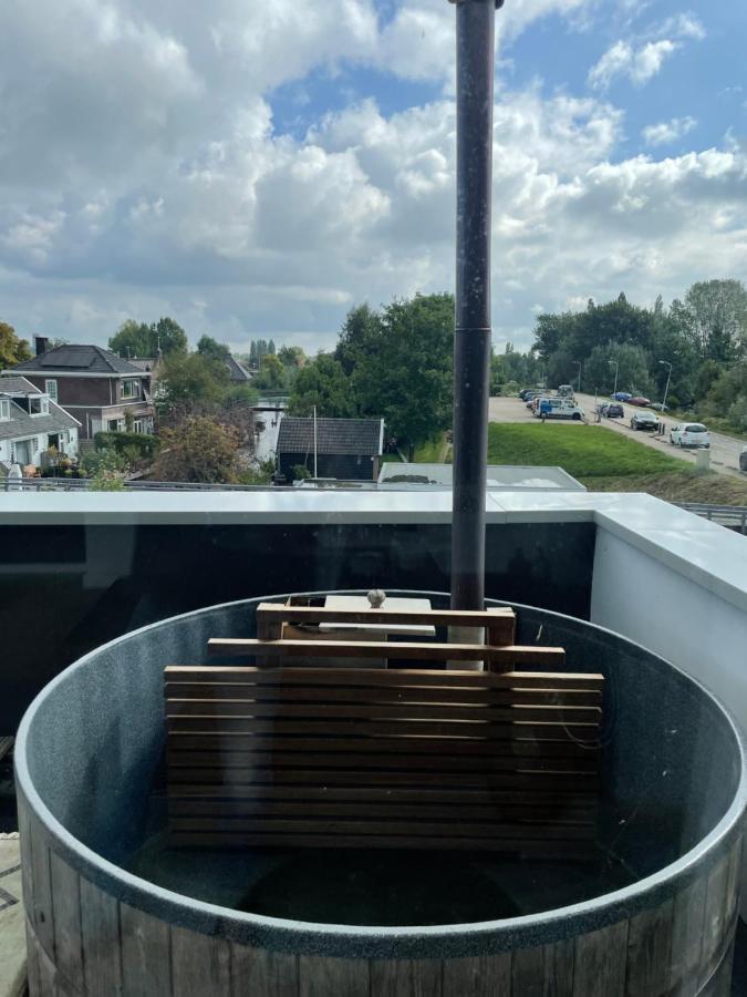 Above And Beyond - Luxe Suite Met Sauna En Stoomdouche Zaandam Luaran gambar